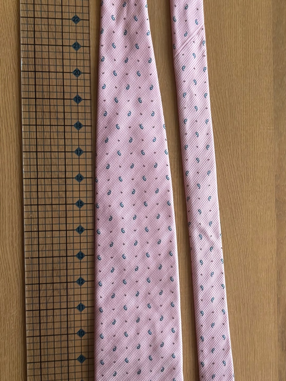 Tom James Pink Micro Paisley Men’s Tie
